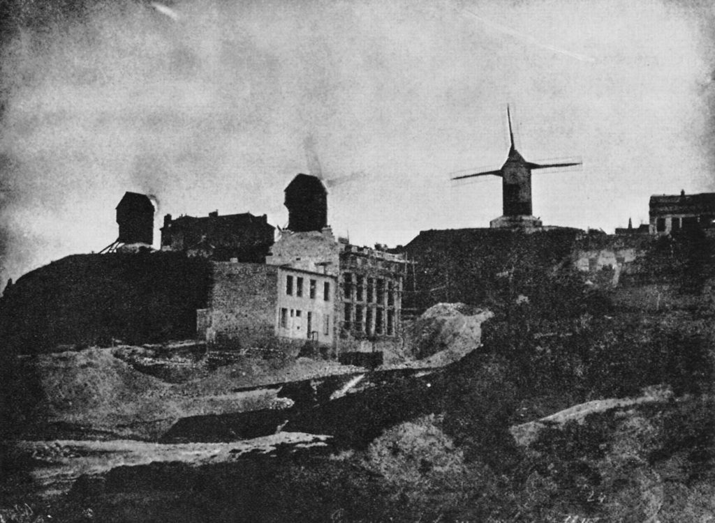 Moulin A Farine Entre Le 14eme Siecle Et Aujourd'hui